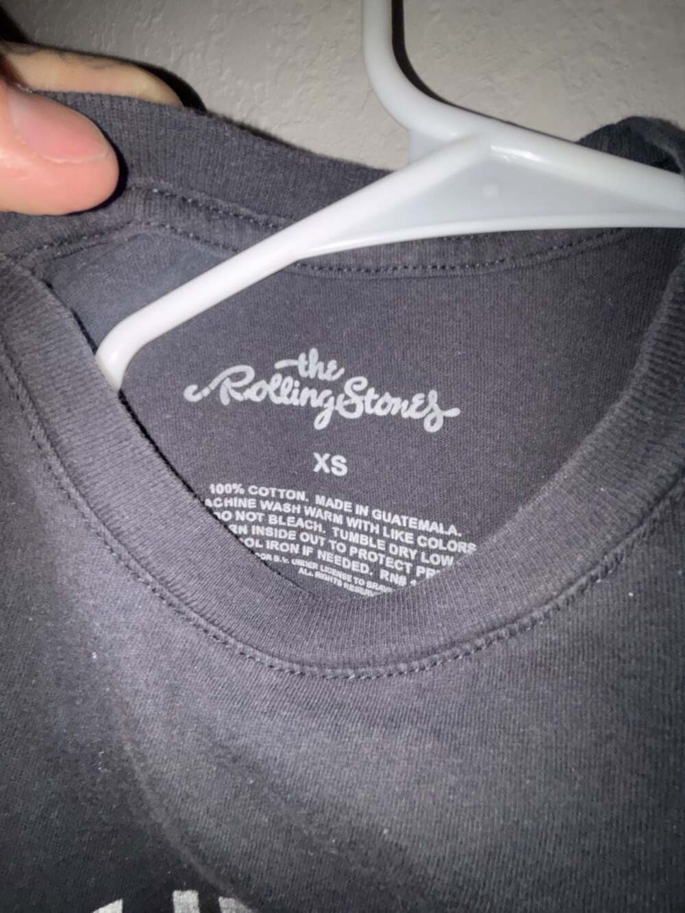 The Rolling Stones 1975 US Tour Graphic T-Shirt - Picture 2 of 3